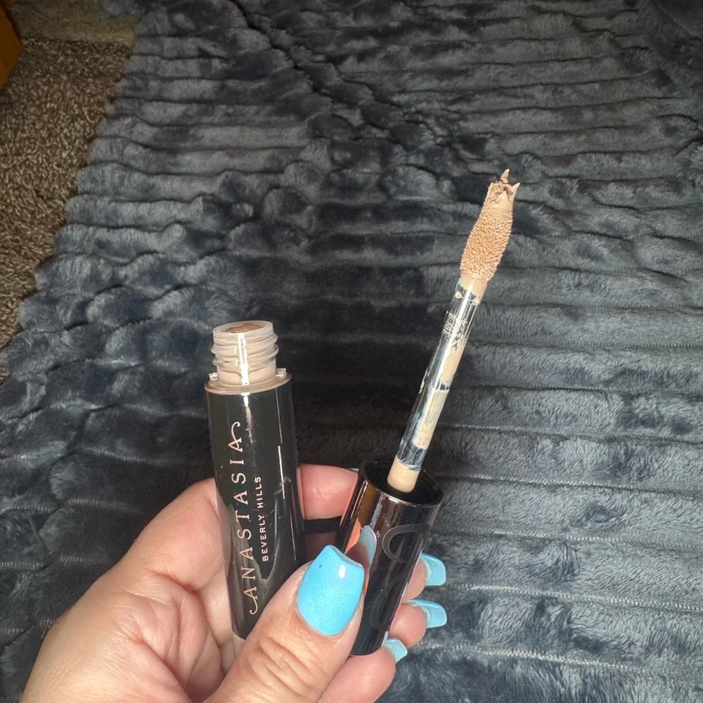Anastasia concealer shade 4